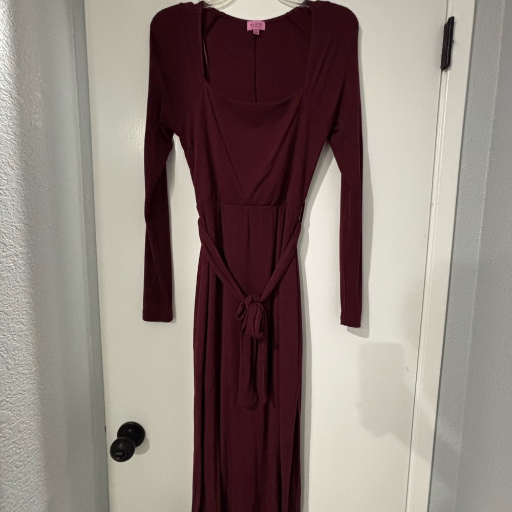 Francesca's Collections Burgundy Long Sleeve Dress